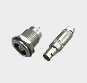 Signal connectors